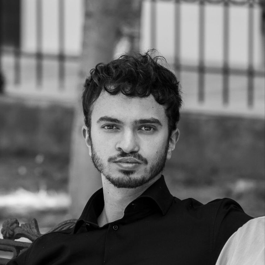 Ritratto professionale di Luca Blanchi, freelance software engineer a Bologna